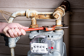 installing a utility lock on a gas meter